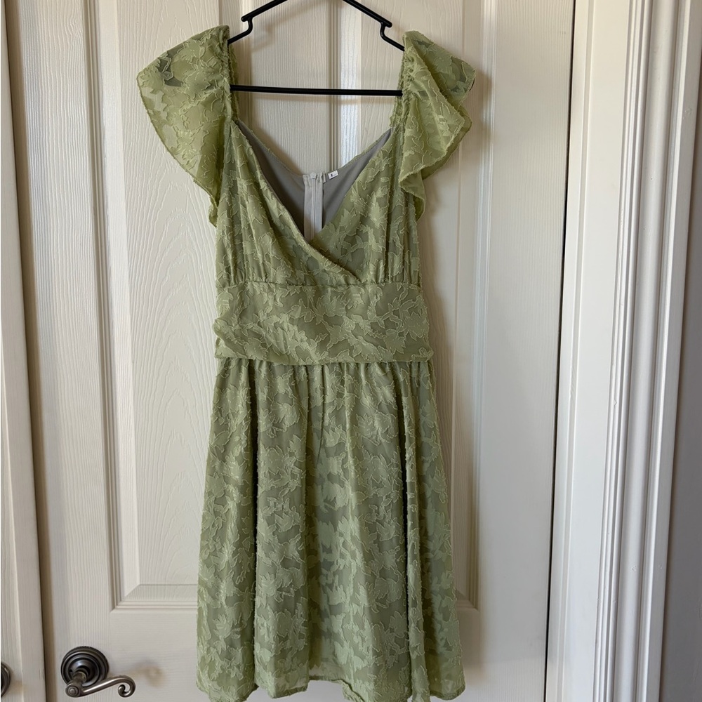 Floral Lace V-Neck Midi Dress in Sage Green